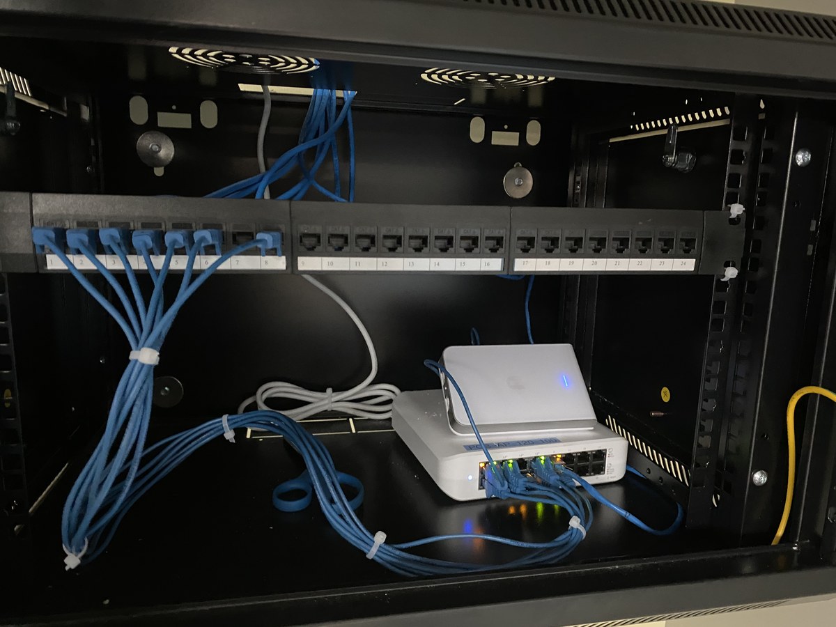 Structured network cabling and cabinet build